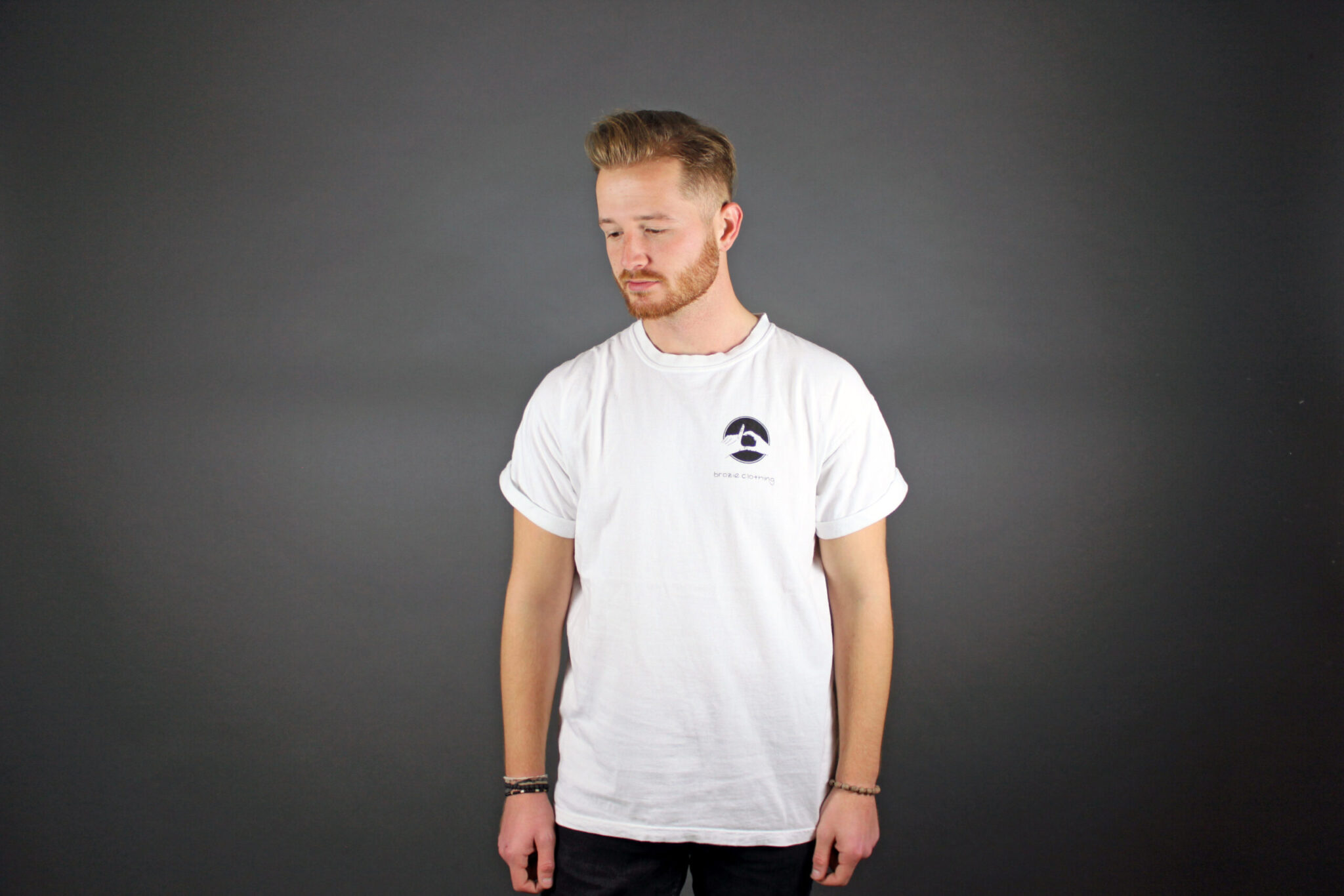 Image of t-shirt brozie - Soft White - L - Unisex